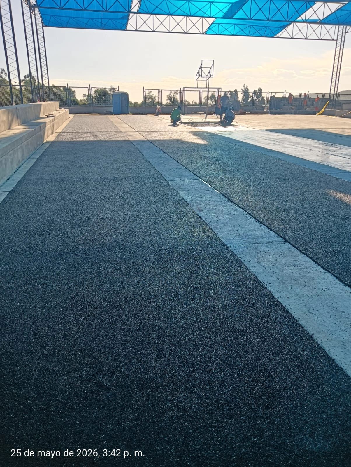 Piso de caucho en instalación deportiva